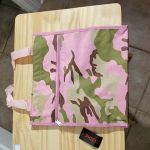 Pink Camo zip bag